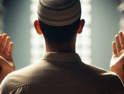 Di Waktu Subuh Paling Hening, Kau Tercipta Sebagai Ingin Dalam Doa-Doaku