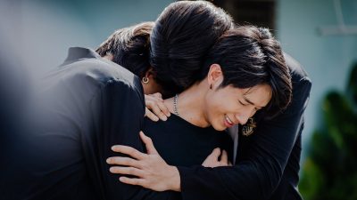 High School Frenemy Episode 14 : Saling Menangis dan Saling Mendukung