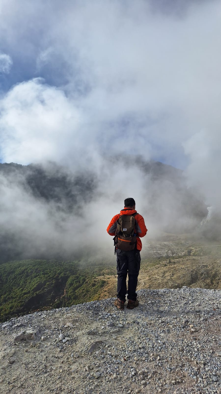 Petualangan Gunung Papandayan Garut