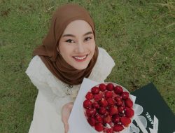 Dinda Hauw: Sebuah Perayaan Usia dan Perjalanan Penuh Syukur   