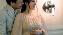 Potret Maternity Shoot Chelsea Islan dan Rob Clinton, Bahagia Umumkan Kehamilan Pertama