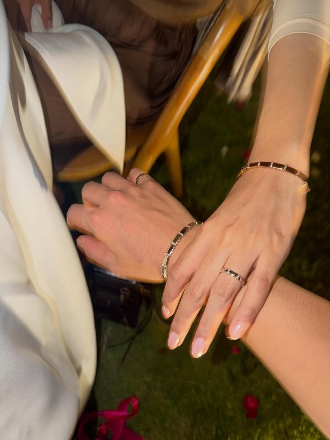 Atta Halilintar Bikin Aurel Hermansyah Terharu! Anniversary ke-5 Dirayakan Super Romantis dengan Hadiah Fantastis 497097861